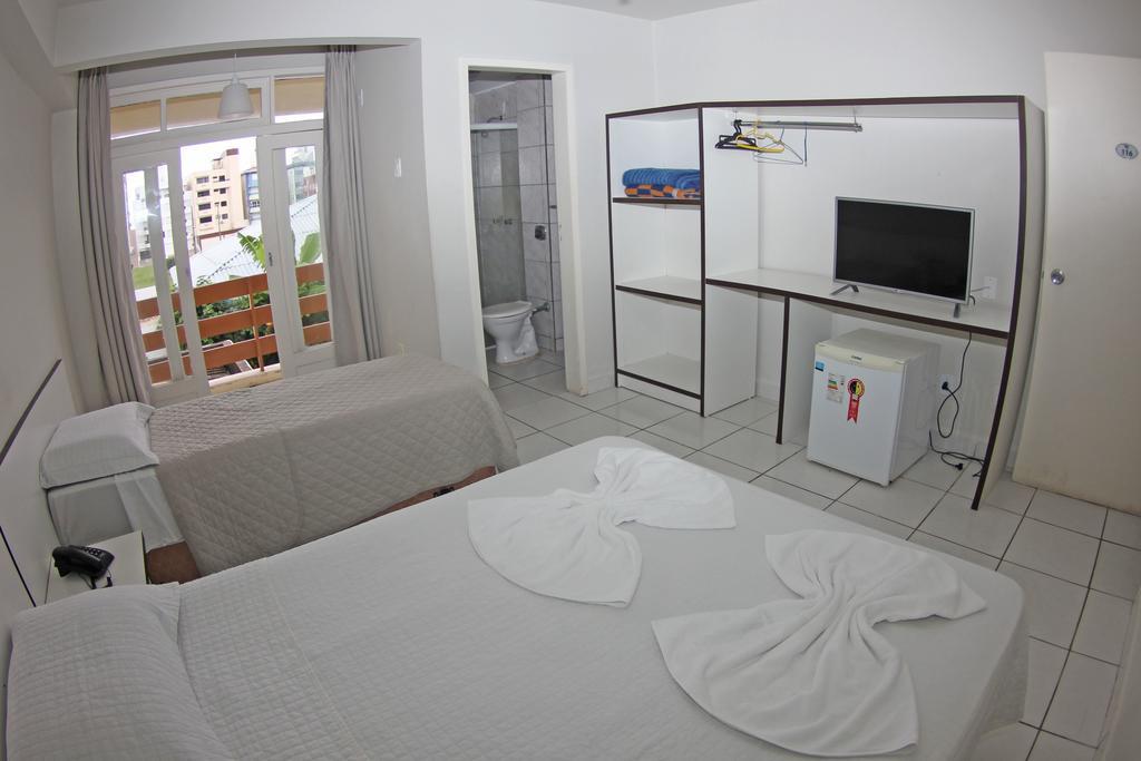 Atlantico Sul Hotel Laguna Room photo